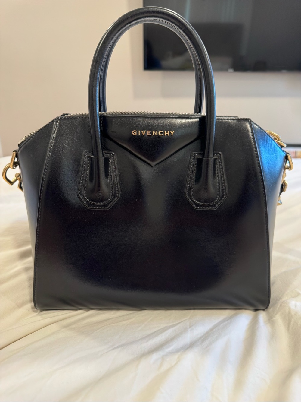 Givenchy Antigona Small Black Leather Satchel with Gold Hardware - Picture 1 of 9